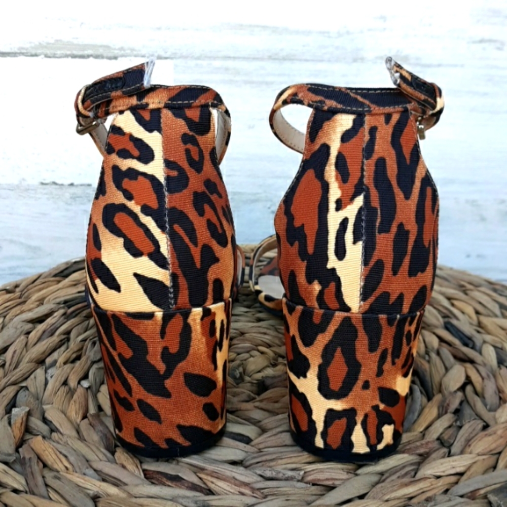 EUC UNISA UNREWNI SANDAL - Picture 3 of 9